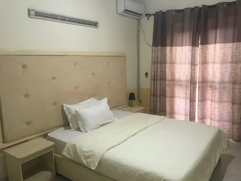 Grand room