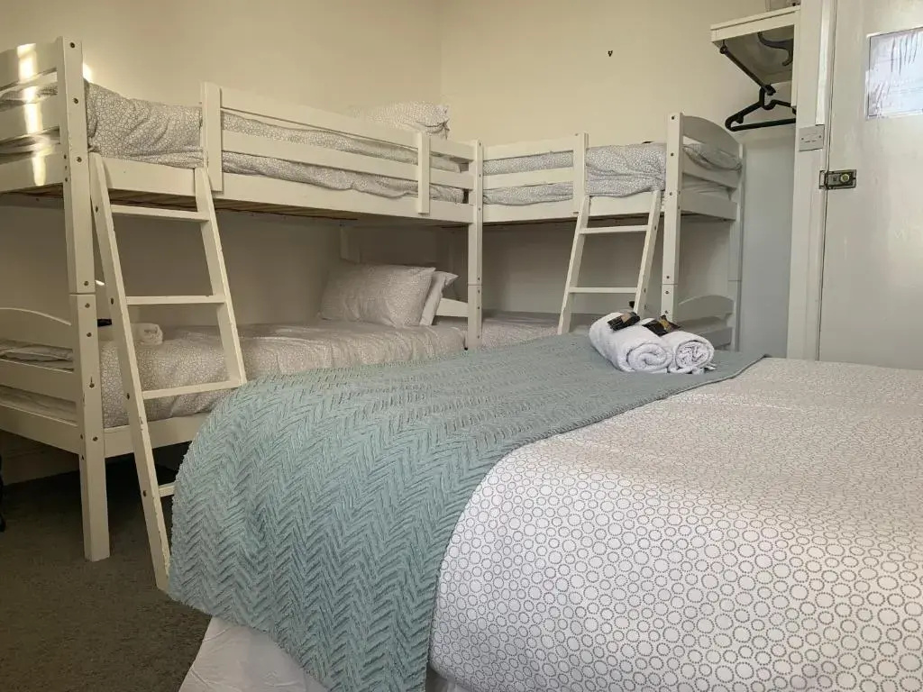 Standard Double Family room (bunk bed)