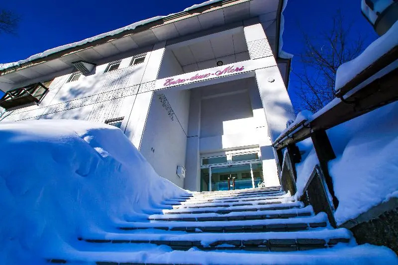 Higashi Hachimantai Onsen Pension Entr-deux-Mers