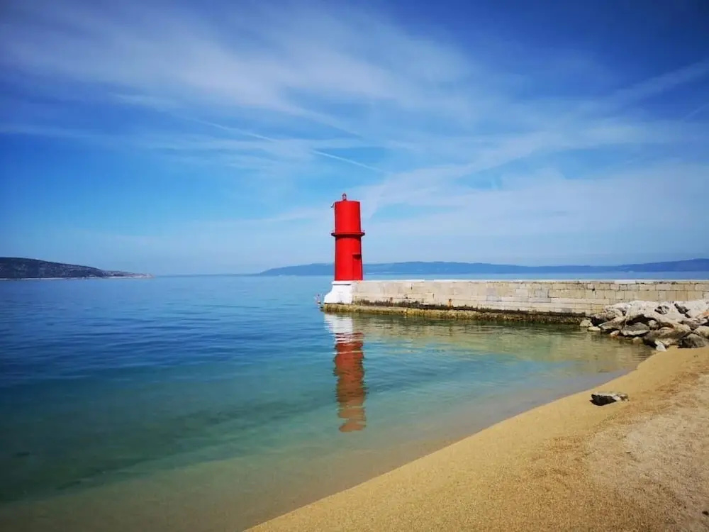 Beach & Waterfront