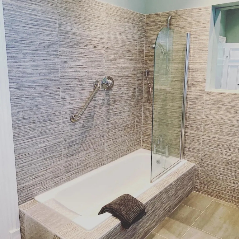 Deluxe Double room with garden view (full double bed)