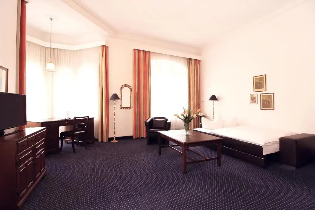 Der Fuerstenhof - Chambres