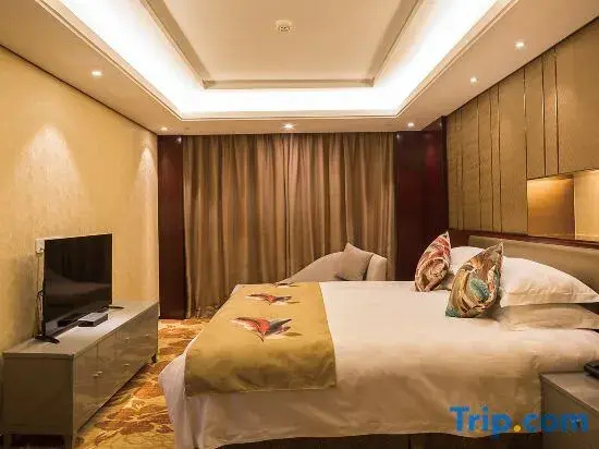 Deluxe Double Suite full double bed