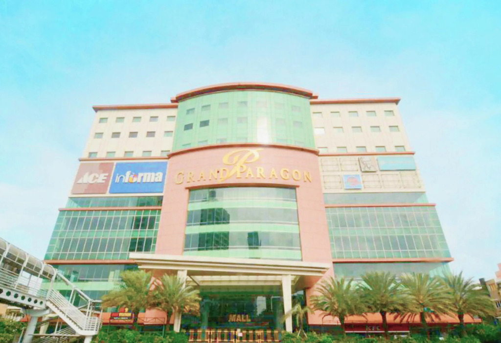 Grand Paragon