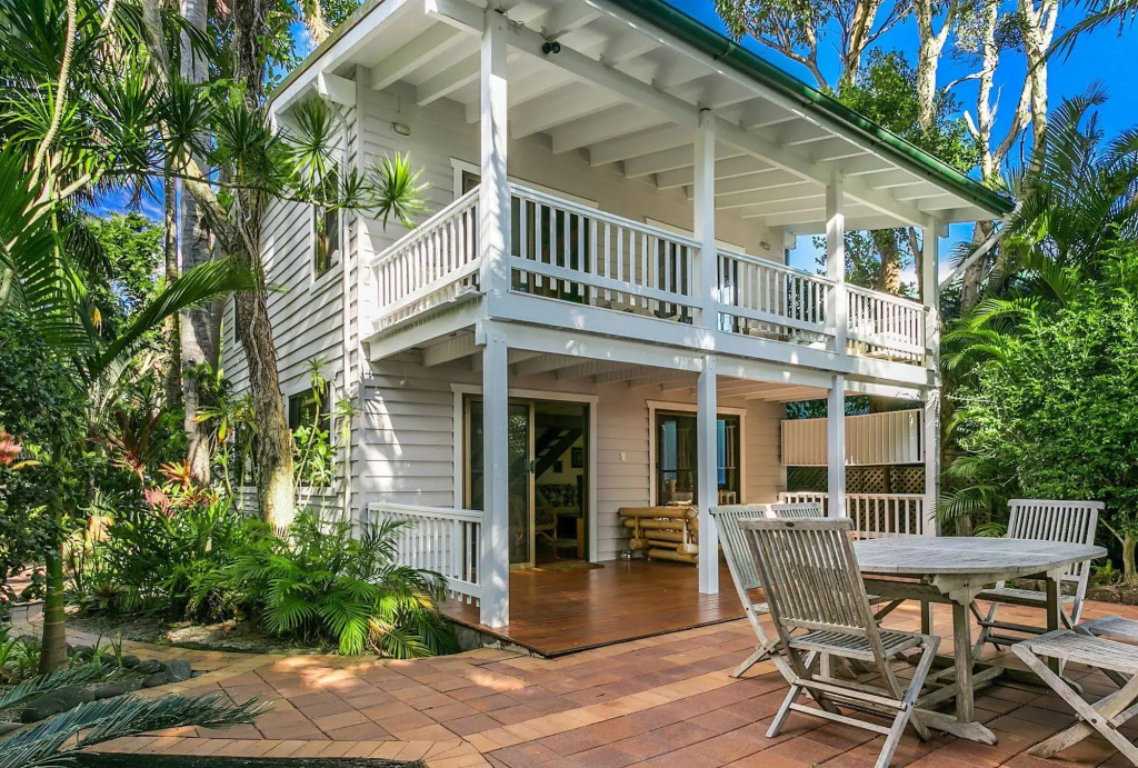 A Beach House At Byron
