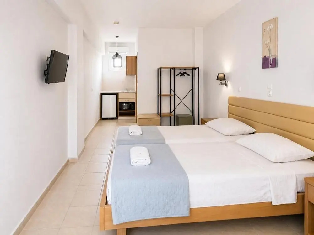 Agnes Beach Hotel Apartments