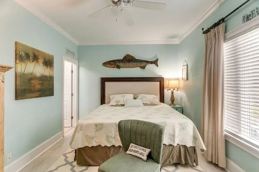 St Simons Island Townhome w/ Balcony + Ocean View!