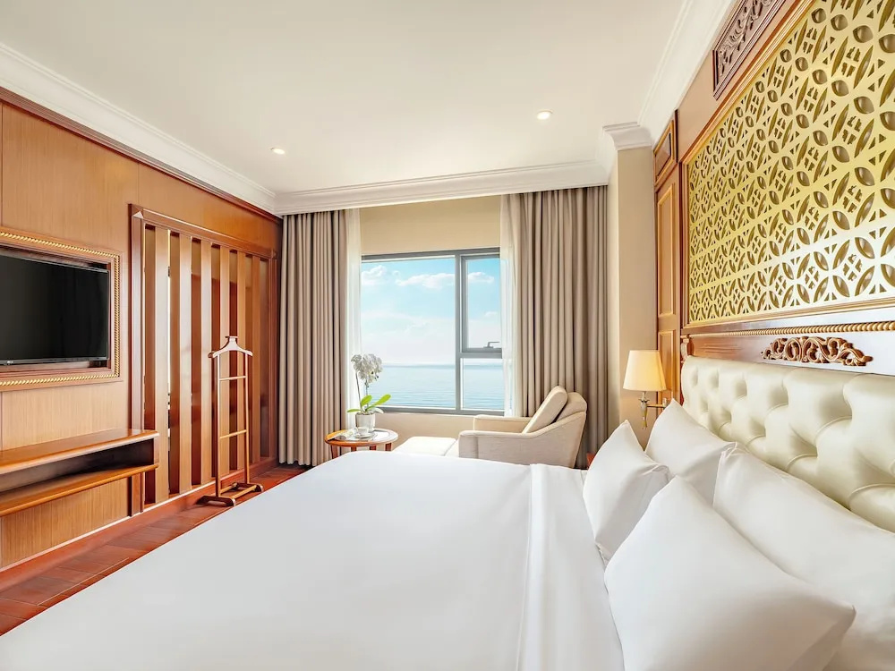 Executive Suite with view