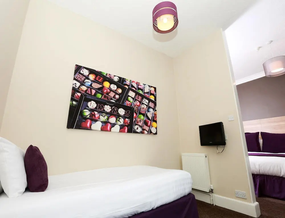 Deluxe Double room with garden view (full double bed)