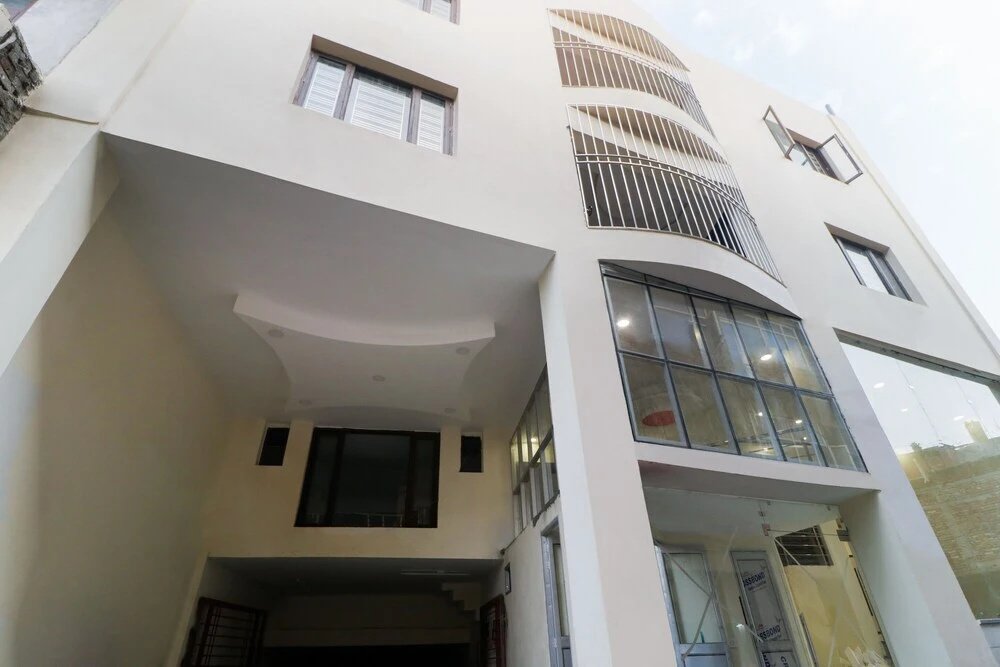 Victoria Crossroads by OYO Rooms