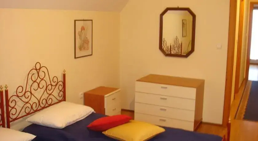 Balatoni Lakófalu - фото 4