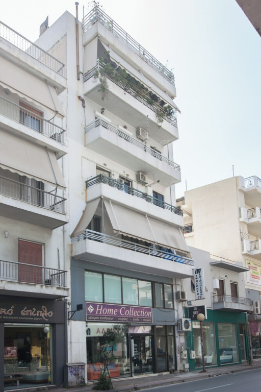 Luxurious 3 Bd Modern Apt in Dafni