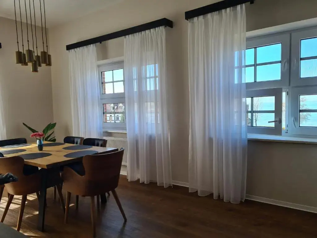 Apartment with sea view