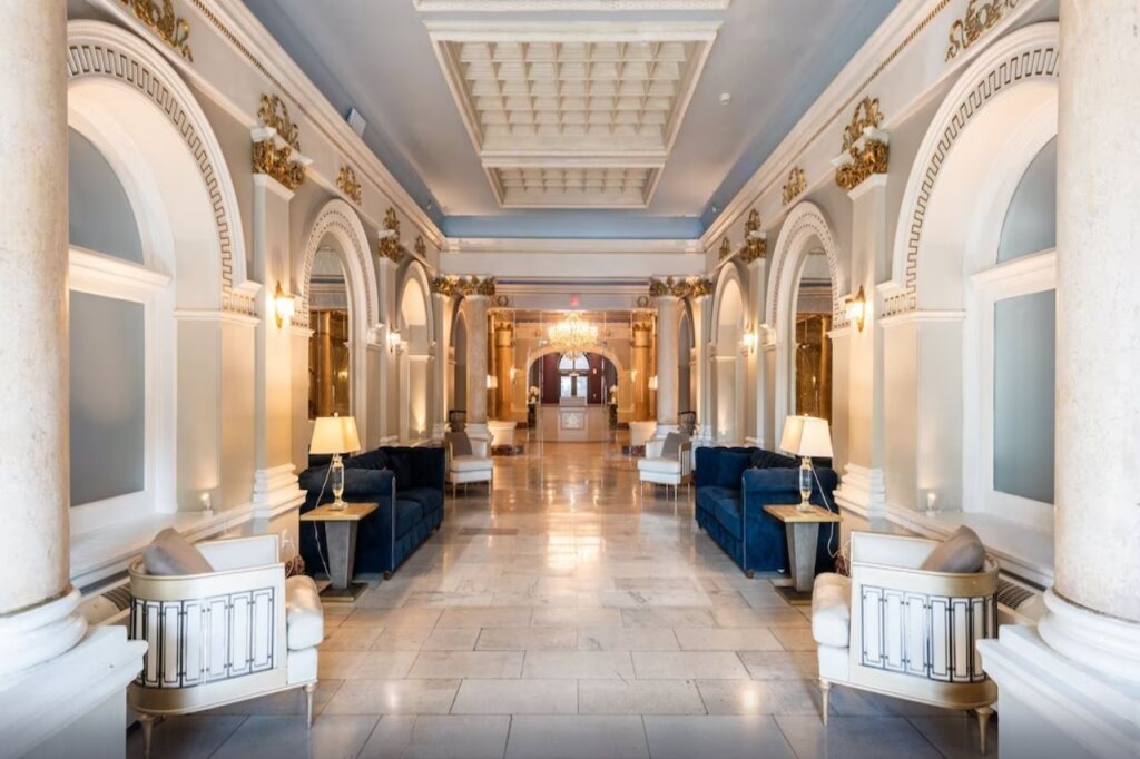 Mint House at The Divine Lorraine Hotel – Philadelphia by null
