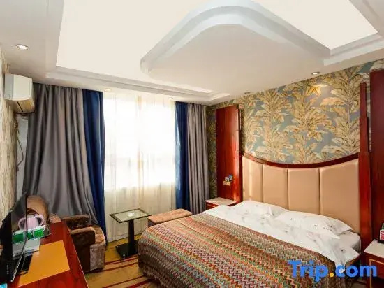 Business Double room (full double bed)
