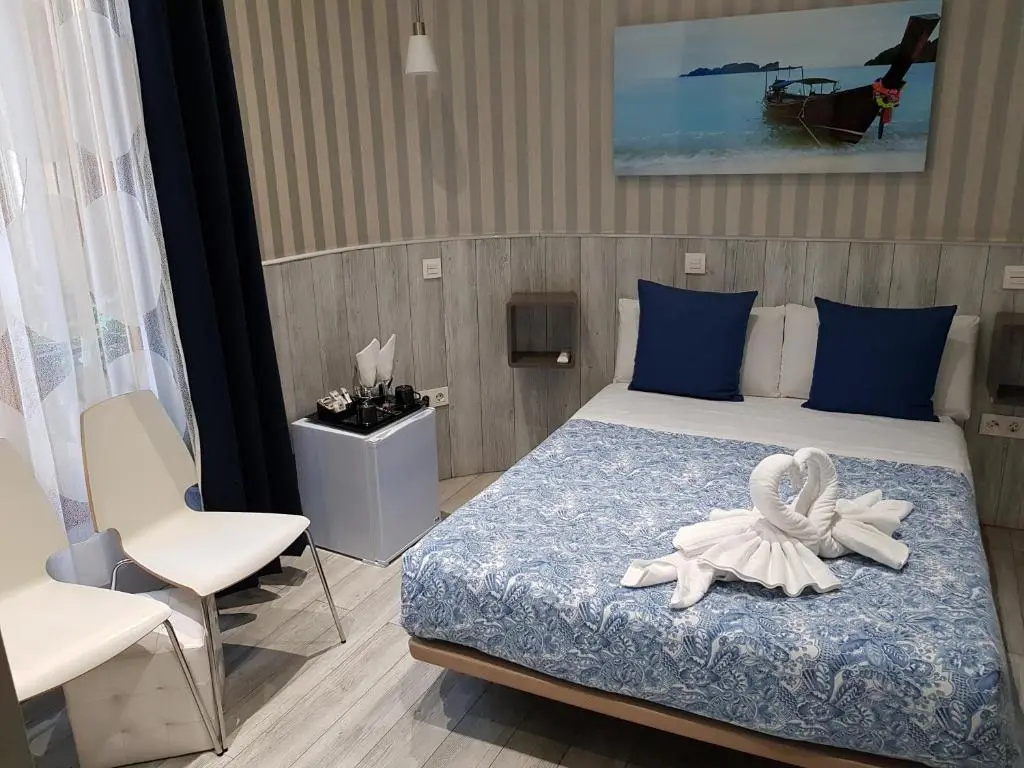 Standard Double room (full double bed)