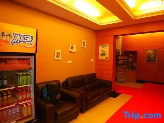Food & Beverage