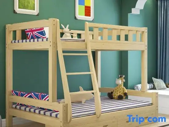 Bed in Dorm (female dorm)