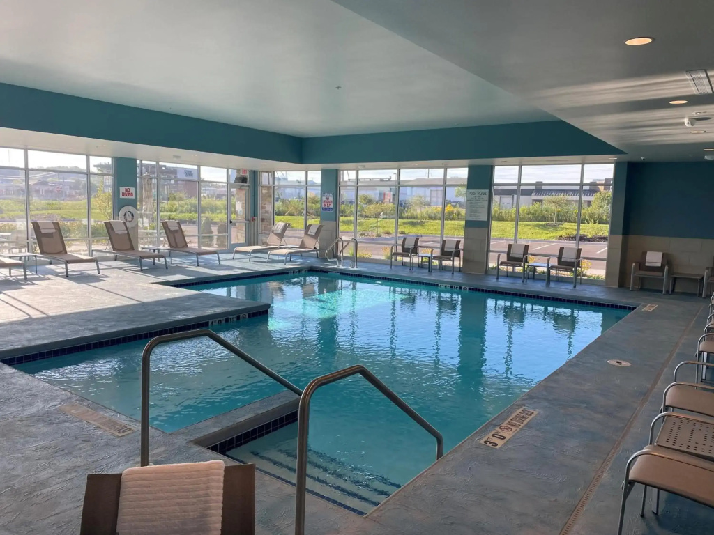 Holiday Inn Express & Suites Madison West - Middleton by IHG - фото 17