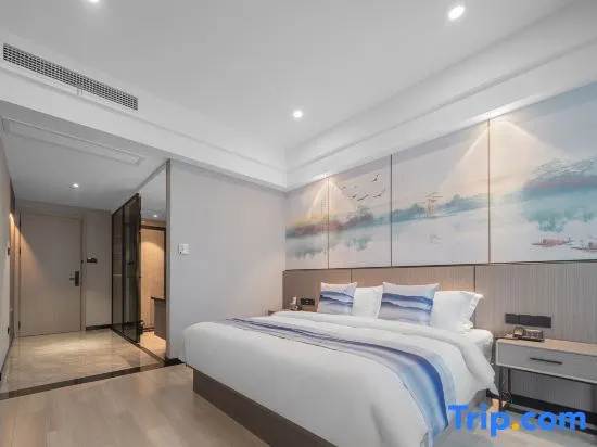 Superior Double room (full double bed)