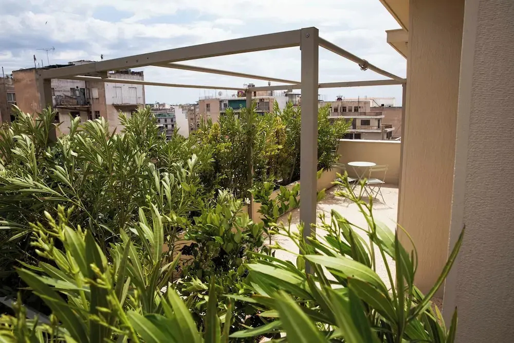 Contemporary Athenian Escape GHH