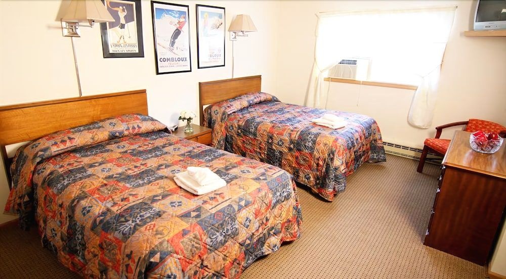 Moore's Motel — 3