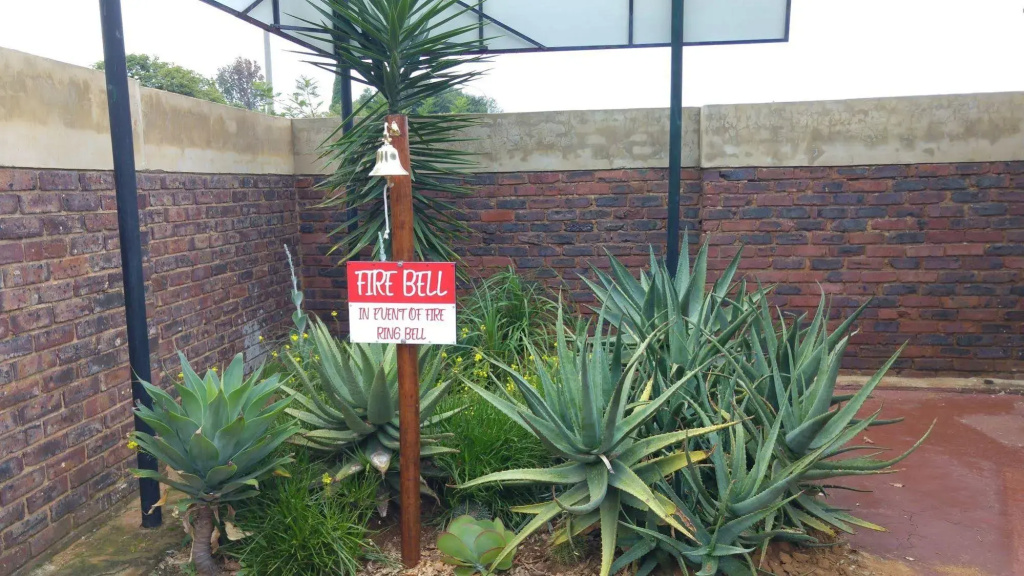 Journey's Inn Africa Guest Lodge