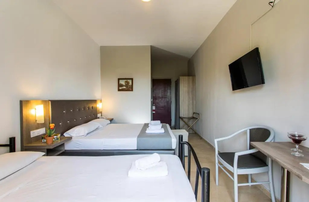 Silver Bay Hotel - Chambres