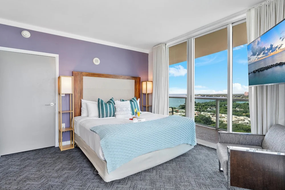 1 Bedroom Deluxe Apartment