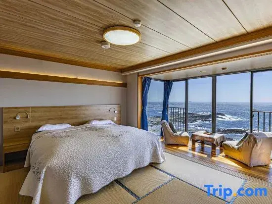 Standard Sextuple room with ocean view