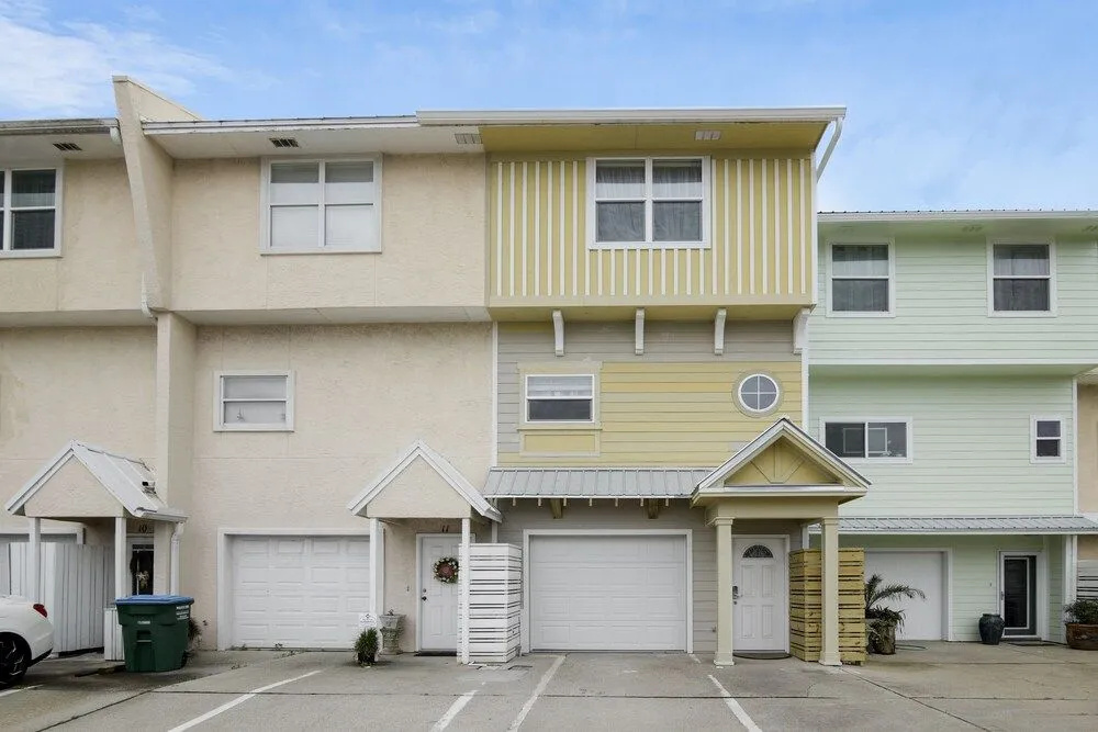 Seaside Pointe by Book That Condo