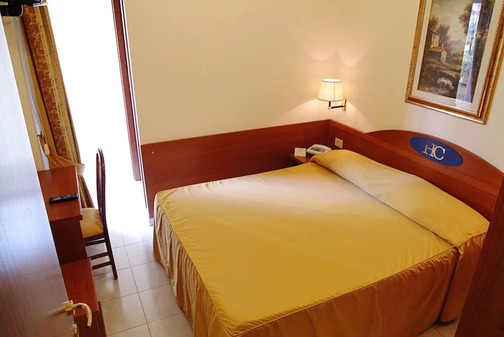 Economy room
