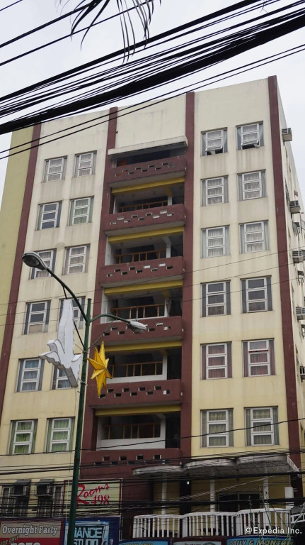 Rooms 498 Hostel