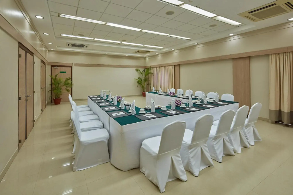 Royal Orchid Beach Resort & Spa - фото 27