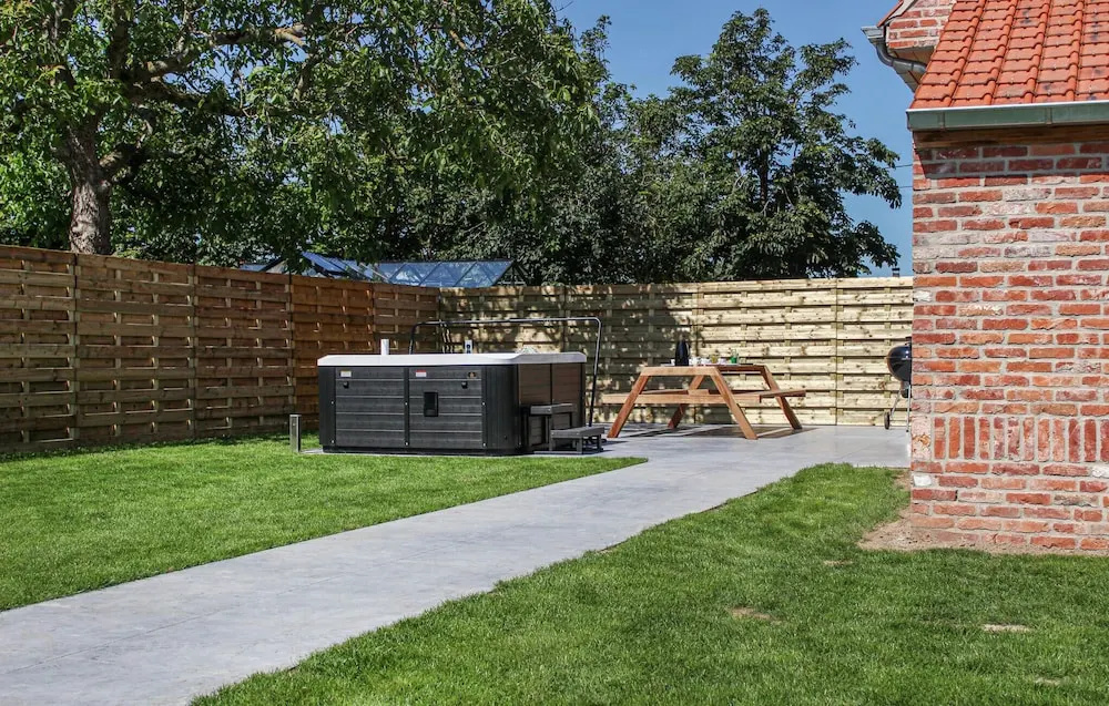 Awesome Home In Diksmuide With 3 Bedrooms, Jacuzzi And Wifi