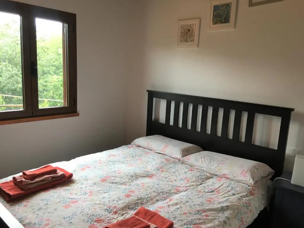 2 Bedrooms Cottage