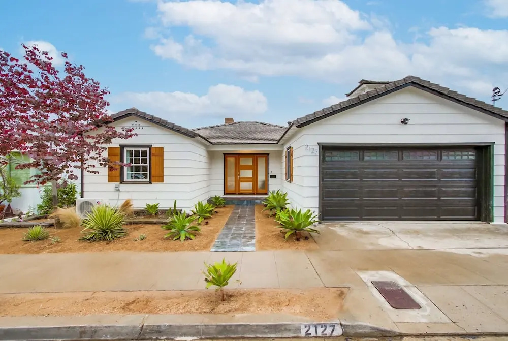 The California III - Stunning Mission Hills Duplex