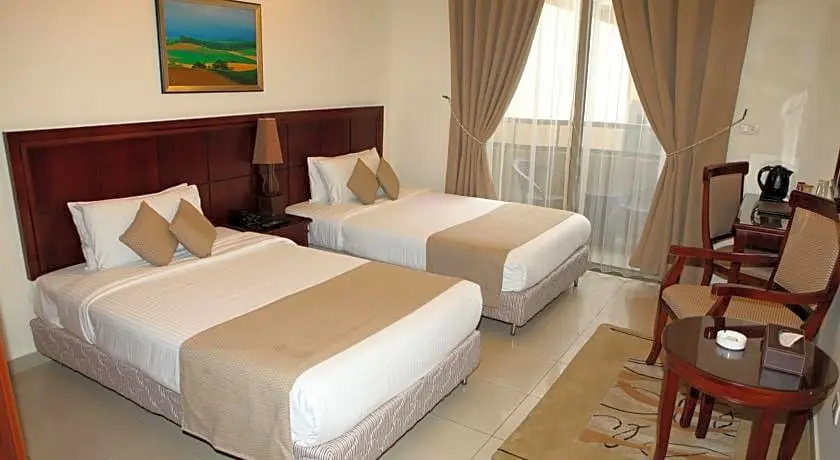 Executive Triple Club room