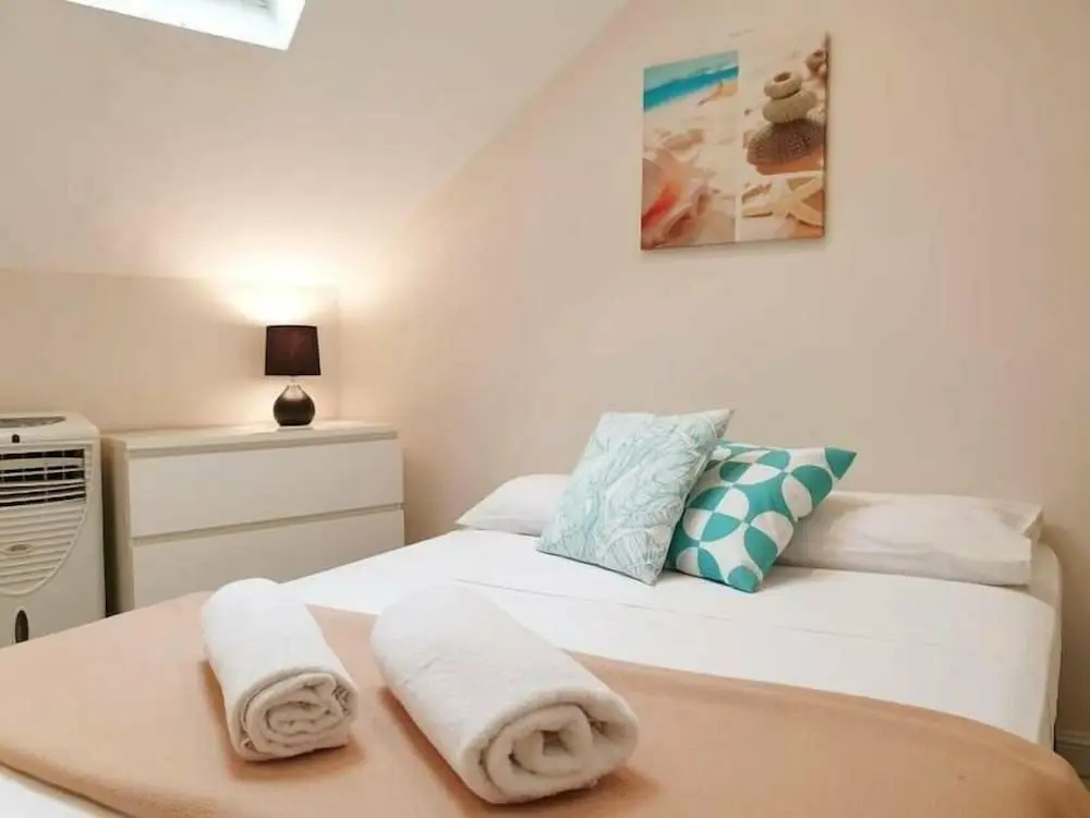 Economy Double room (full double bed)