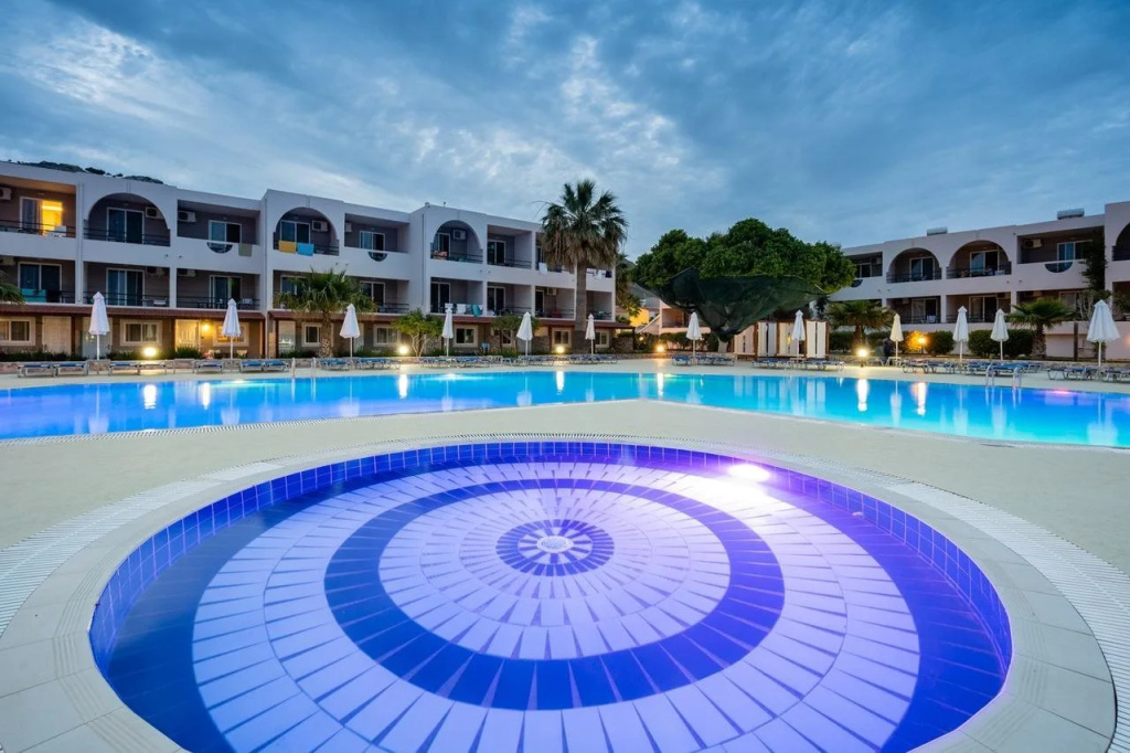 Lardos Bay - 5