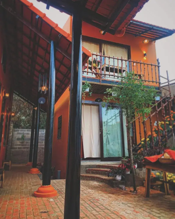LoiLoi's home