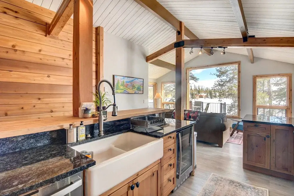 Hot Tub & Mtn Views: Waterfront Grand Lake Cabin! - фото 14