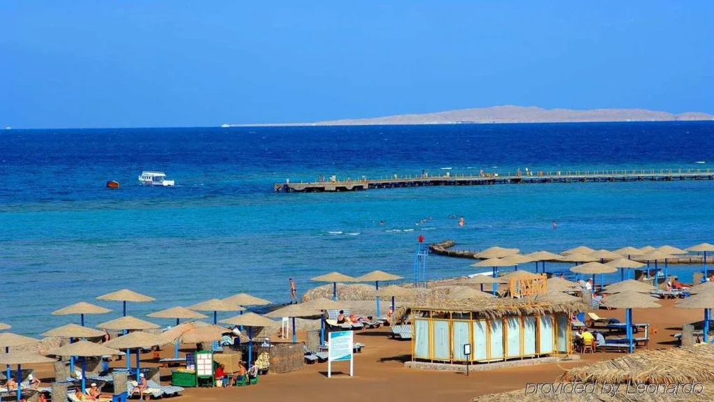 Beach & Waterfront