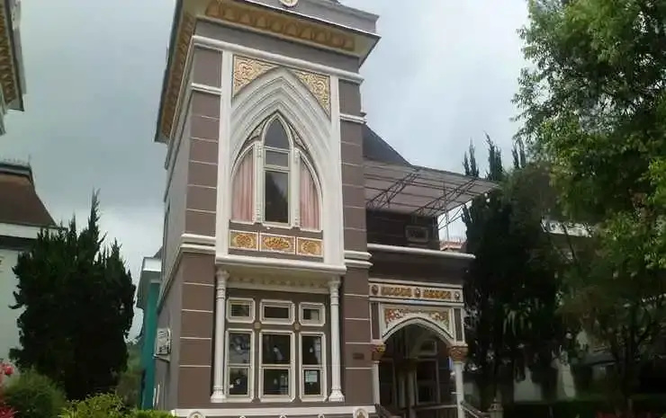 Santibis Villa Kota Bunga Swiss