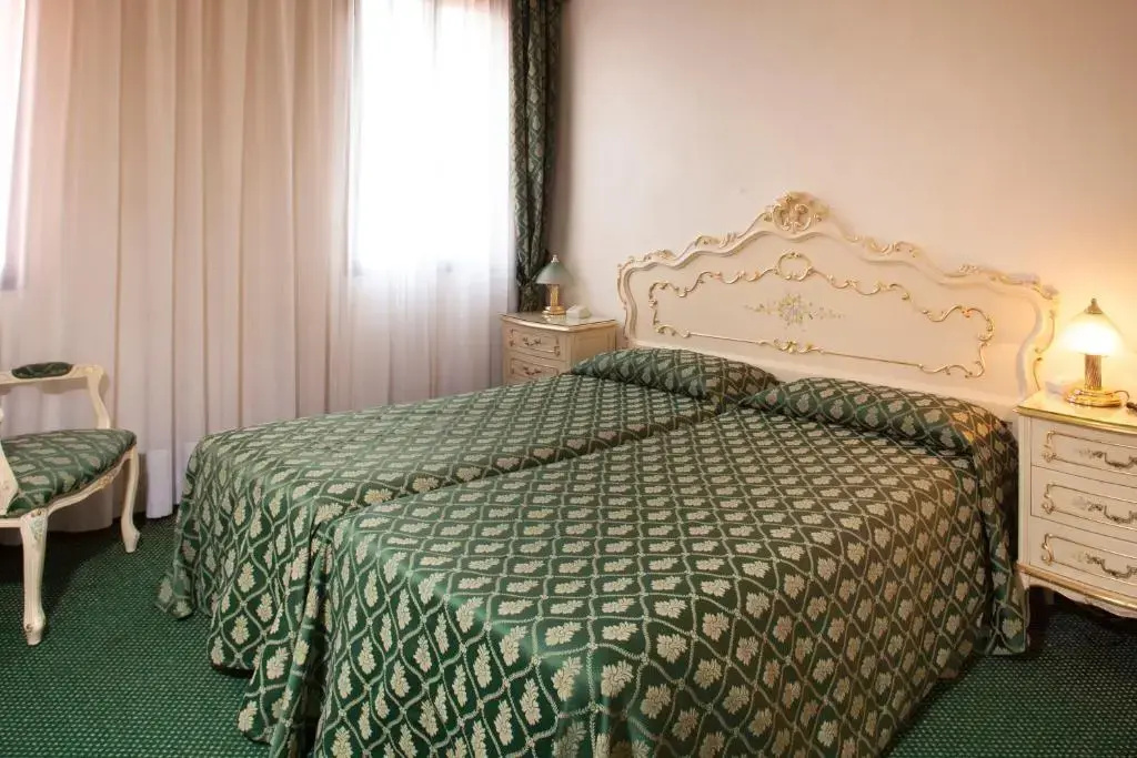 Albergo Commercio e Pellegrino - Chambres