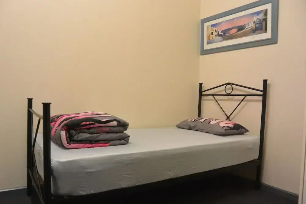 Economy room