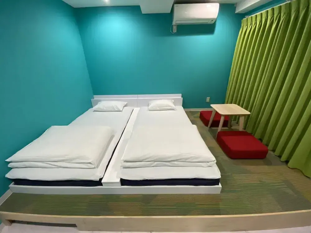 Economy room