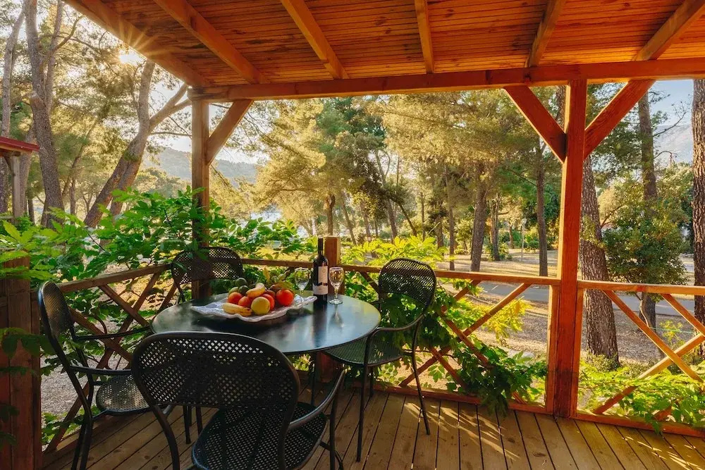 Balcony & Terrace