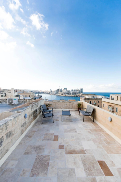 Valletta Collection - 101 Republic