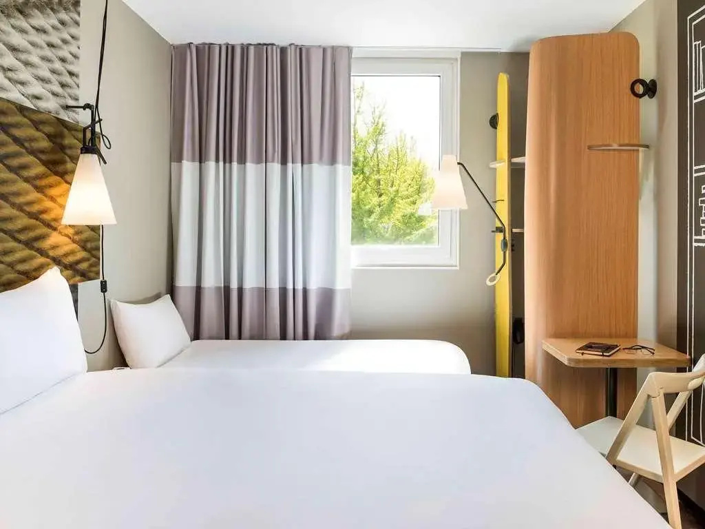 Отель ibis Paris Saint-Denis Stade Sud в Сен-Дени